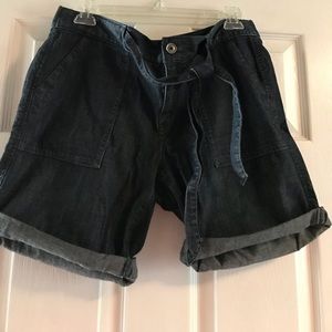 Loft shorts size 8. New without tags